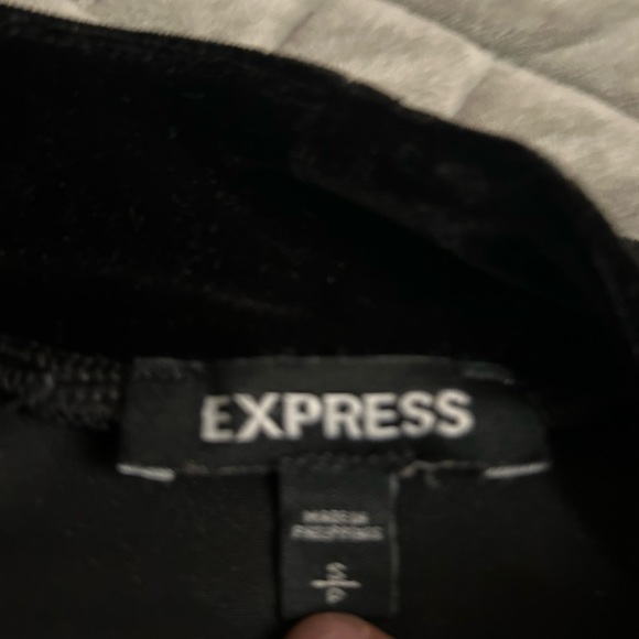 barely worn - Picture 2 of 3